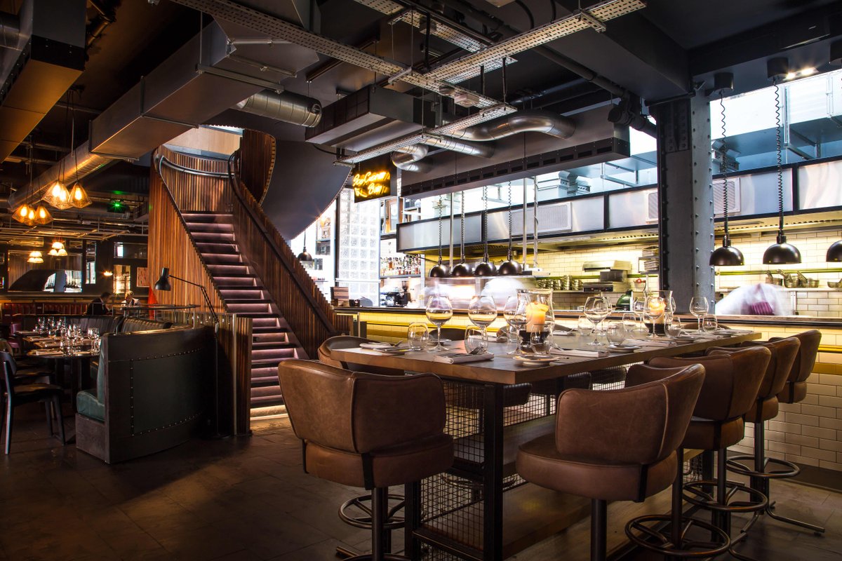 GordonRamsayGRR's tweet photo. Join us for a dining experience like no other with a front row seat to all the kitchen action... Head to Gordon Ramsay Events to dine with us at our chef’s tables across London!  ✨ https://t.co/LEexrztZoG