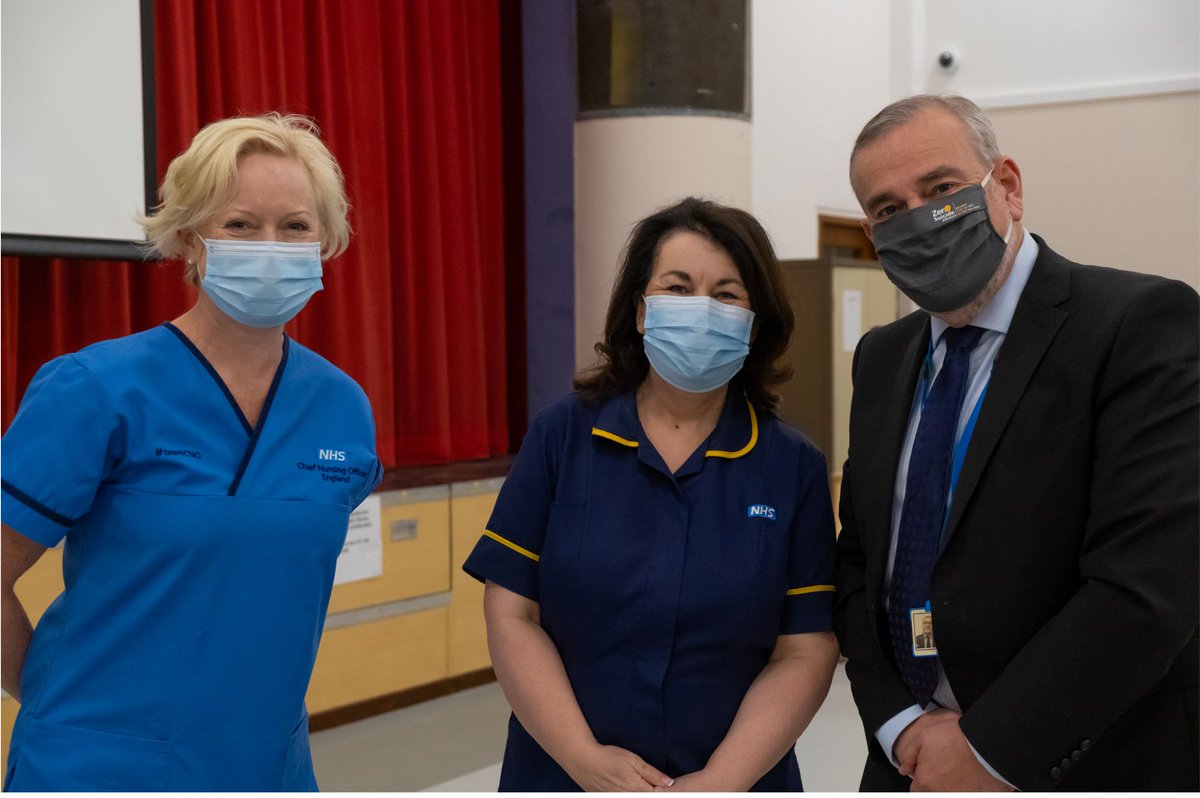 Delighted to welcome @CNOEngland Ruth May to Ashworth Hospital today. Ruth met CEO @JR_MerseyCare and Nursing Director @Trishbennet15 who presented awards to staff from secure and community services. Well done Blake Ward, <a href="/HMP_Liverpool/">HMP Liverpool</a>, <a href="/TrishMattinson/">trish mattinson</a> who all received awards⭐