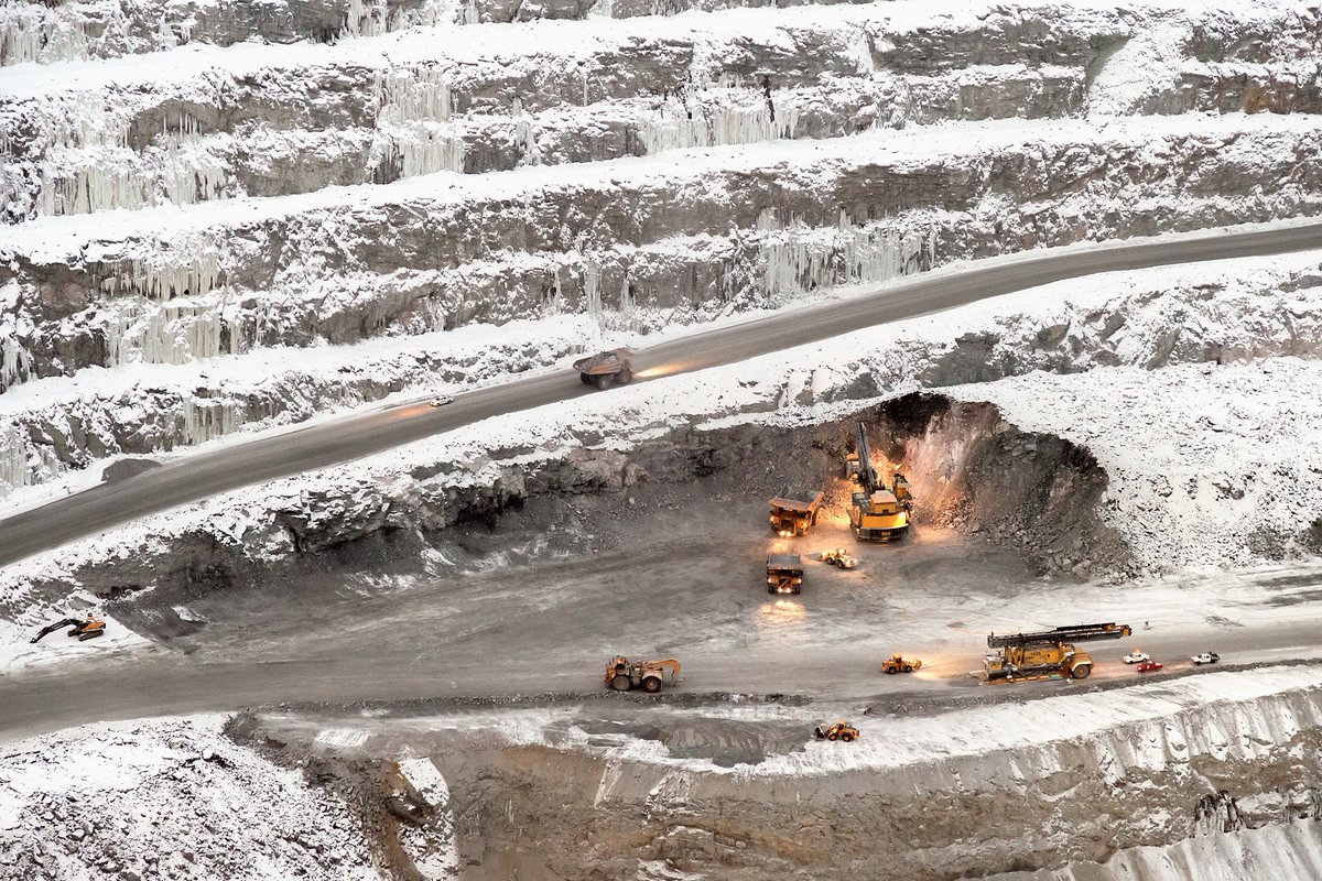 KomatsuMining's tweet photo. Today is National Miner's Day, a day to honor and thank miners for their hard work to provide many of the products essential to our everyday lives. Thank you to the many men and women who work mines across the United States. #nationalminersday https://t.co/Qby8BpPpzM