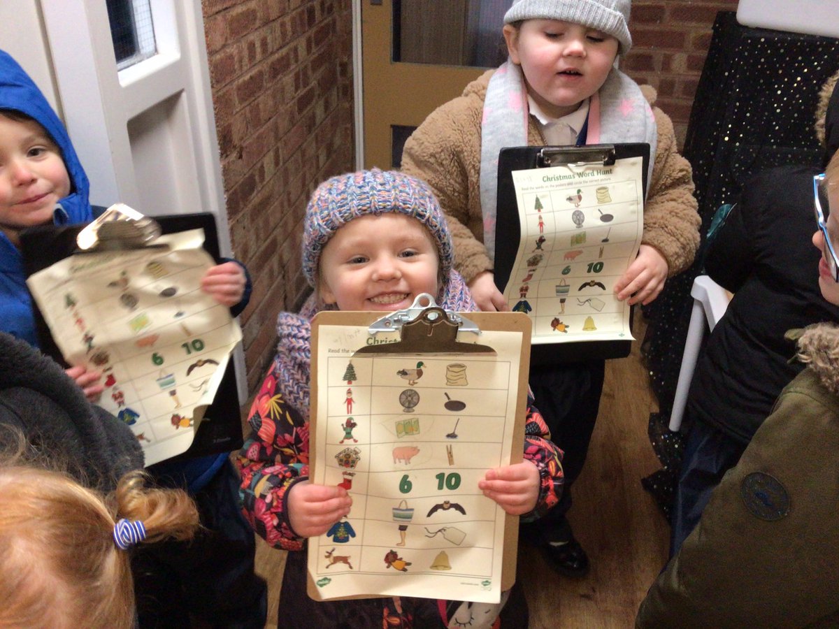 GSPSReception's tweet photo. We went on a Christmas CVC hunt outside today. We had to find the correct Christmas picture card and sound out and blend the sounds we could see. Great effort everyone! #GSPSEYFS #GSPSOutdoors @GwladysStPrim #GSPSReading https://t.co/ZtvgNZaN3E