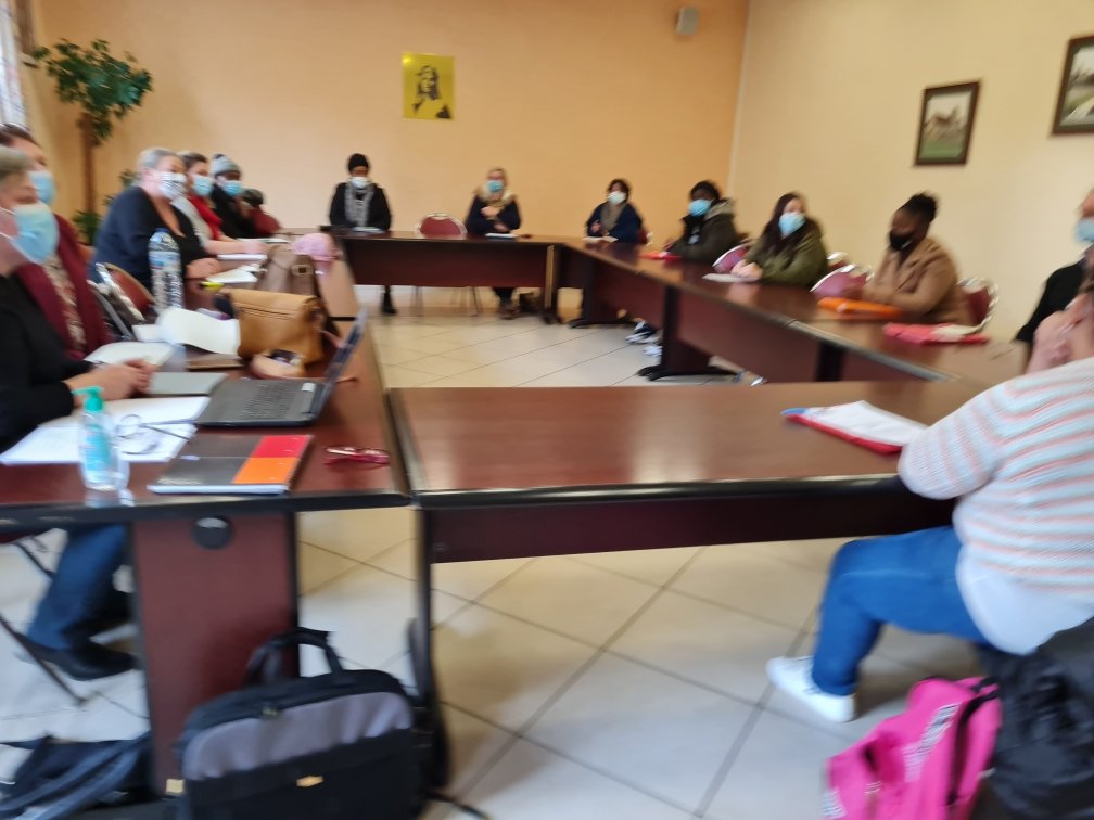 DENIS_Steve_FT's tweet photo. Le @poleemploi_HDF
Clermont mobilisé sur les actions à venir et notamment le Job Dating qui se tiendra au CFPPA Airion le 16/12.
🔎 Promouvoir un secteur en #tension #ADVF
↪ 13 présents à la salle des fêtes de #Rantigny ✅
#TousMobilisés 🤝
@BaracassaCo
@CharlesEstelle1 https://t.co/Z36tCZT00v