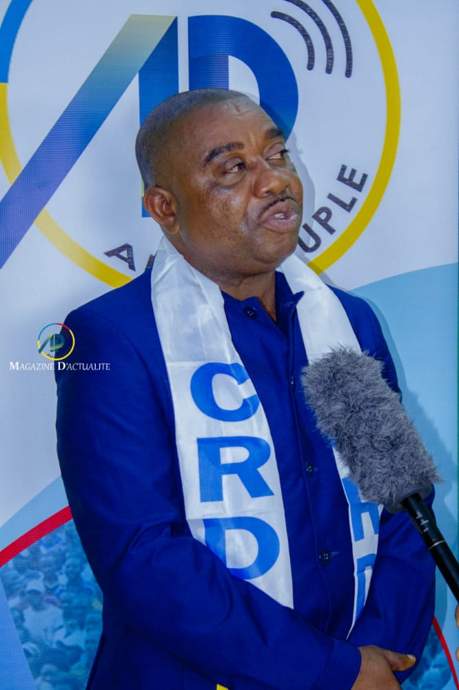 PlumeInfos's tweet photo. Rdc - escalade verbale : ''si l'hon. Sessanga ne présente pas des excuses publiques jusqu'à demain mardi 07 déc. Nous irons déjeuner chez lui le jour suivant.'' Declare Jeancy Diahoya Sga CRD. https://t.co/jV4YHuo0uU
