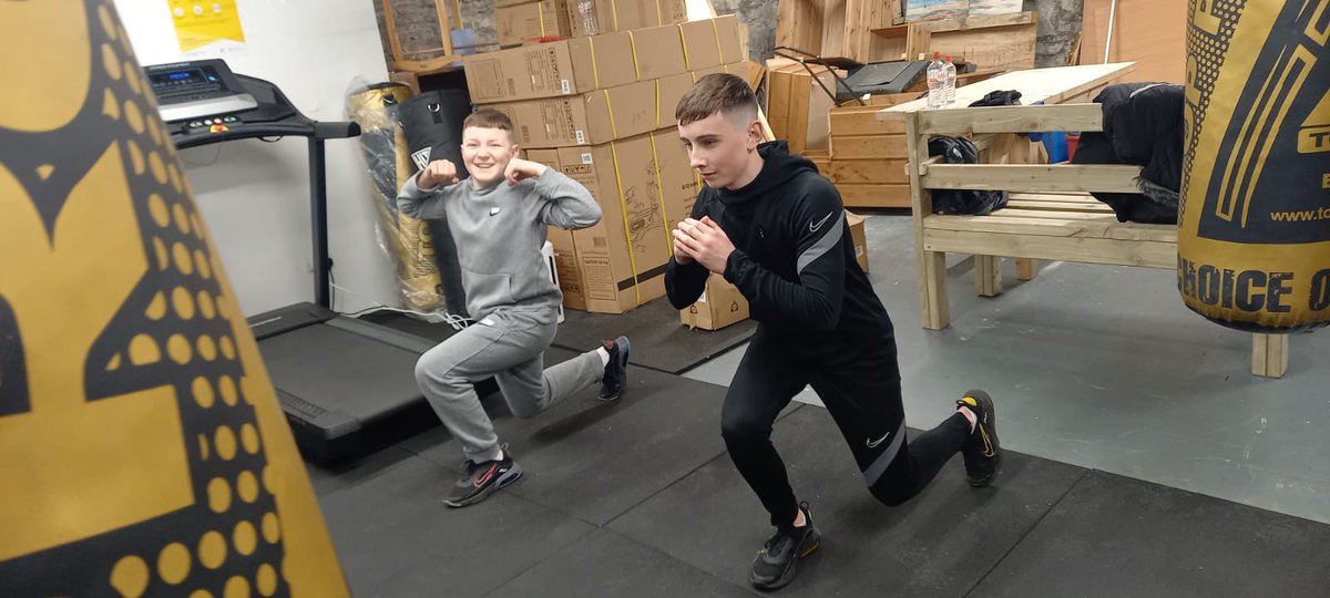 limerickyouth's tweet photo. The Health &amp; Fitness Prog continued at @garryowencdp recently with the boys from our #Garryowen Youth &amp; #Irishtown #GYDP been put through their paces by instructor John Ryan. See you again on Wed boys!💪 #limyouth #lys @ywirl @LimClareETB https://t.co/sVicsFmFPh