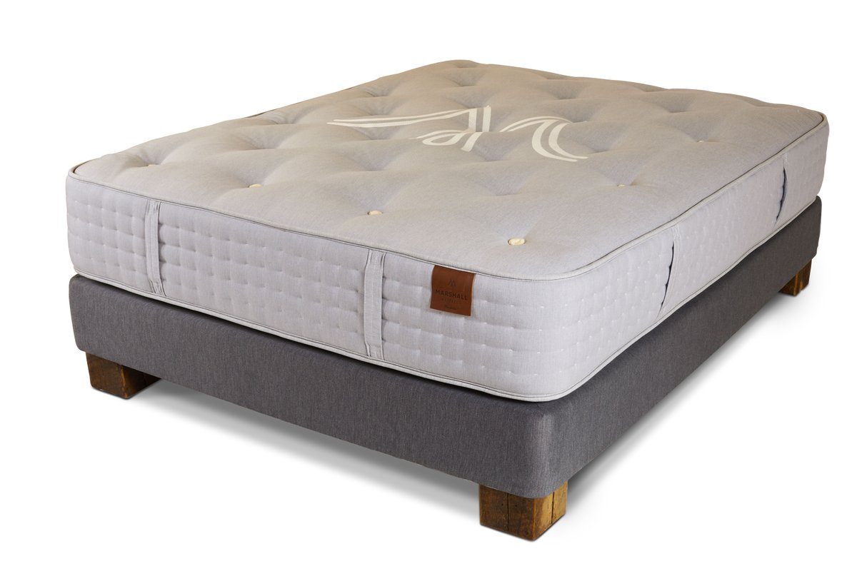 marshallsleeps's tweet photo. We know you love your #MarshallMattress, so be sure to give it the care it deserves. Here are a few do’s and don’ts for making your Marshall last: https://t.co/TdzBeEggxL https://t.co/w8ySvrGvvh