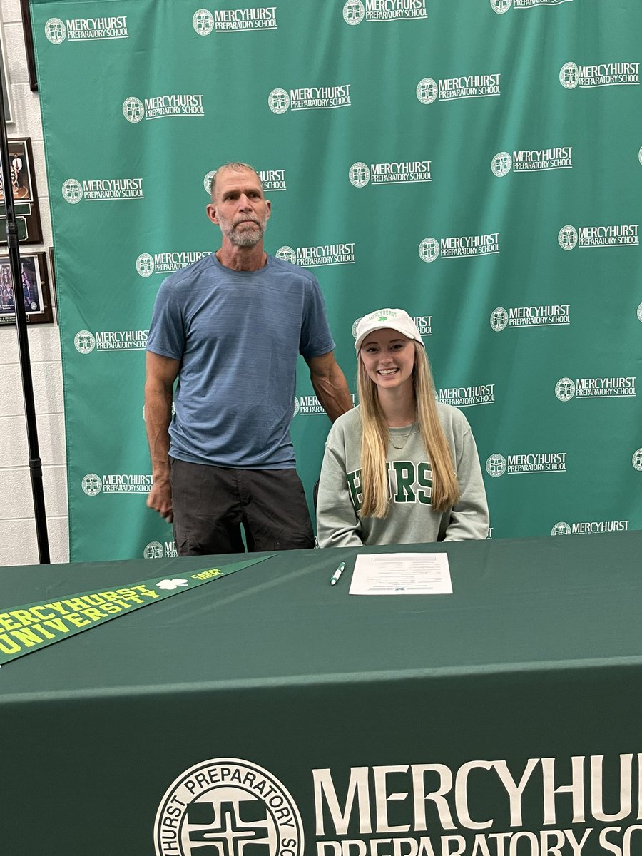 MercyhurstS's tweet image. Congratulations Rebecka! ☘️⚽️