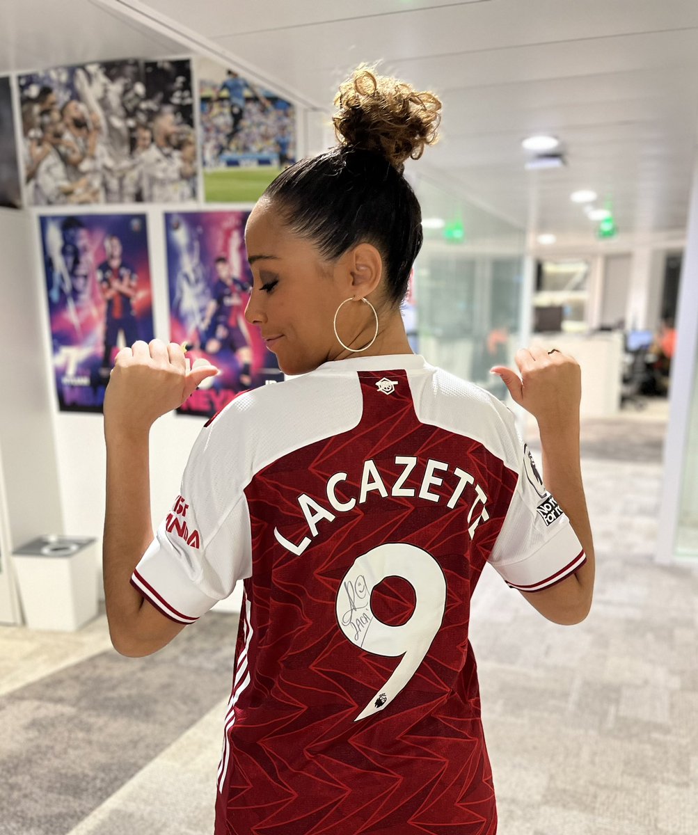 🔴CADEAU🔴

Everton reçoit Arsenal ce soir, l’occasion pour <a href="/vsainsily/">Virginie Sainsily</a> de vous offrir le maillot porté et signé de notre Gunner français <a href="/LacazetteAlex/">Alexandre Lacazette</a> 🤩

RT + FOLLOW <a href="/lequipedusoir/">L'Équipe du soir</a> et choisissez le chroniqueur qui jouera pour vous au quizzzzz 🎁