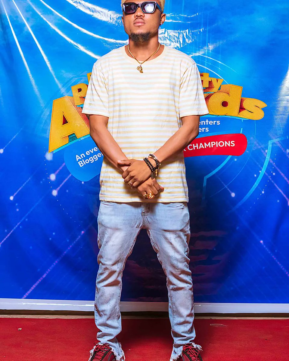 MakatyReal's tweet photo. Best House Entertainment Awards 2021..red carpet.. 📸Abrefa Megapixel https://t.co/p0HO0aeptW