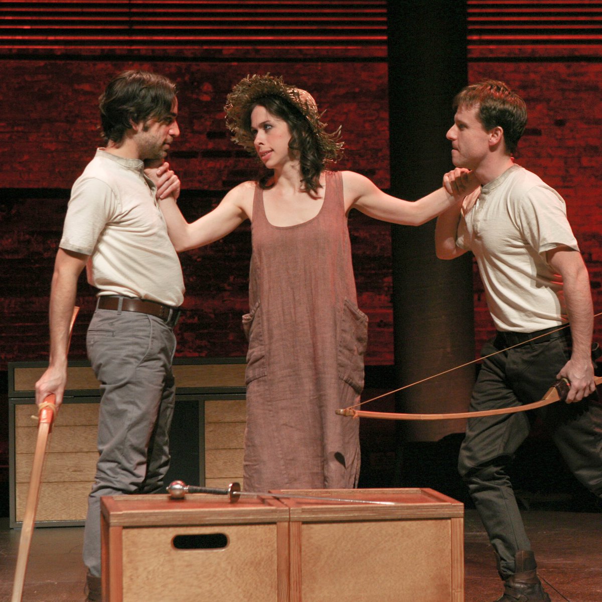 “The theatre is a place where one has time for the problems of people to whom one would show the door if they came to one's office for a job.” ~ #TennesseeWilliams #FiascoTheater #NewYorkTheater 🎭
📸: #Cymbeline