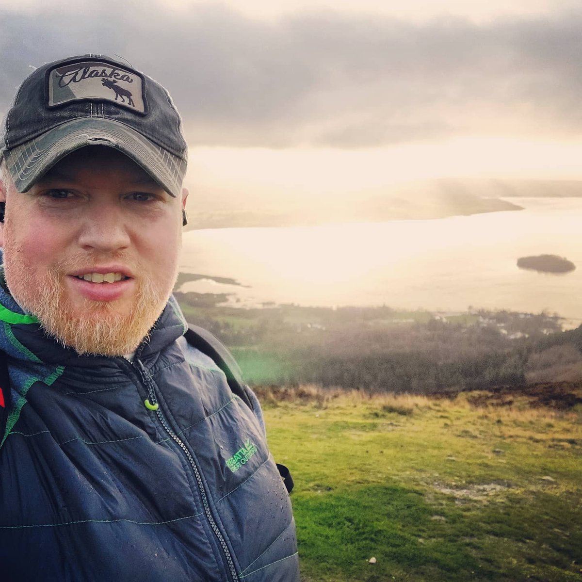B_ri_Laird's tweet photo. Conic Hill for the first time in 2 years and the Tom Weir memorial #conichill #OutAndAboutScotland #Tomweir #hillwalk https://t.co/P2uq7tBMlm