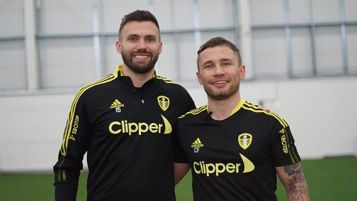RealCFrampton's tweet photo. Leeds Utd and NI fans, make sure to tune in tomorrow for my latest podcast episode with the Cookstown Cafu #GAWA #MOT #ALAW https://t.co/t0tI7smMqf