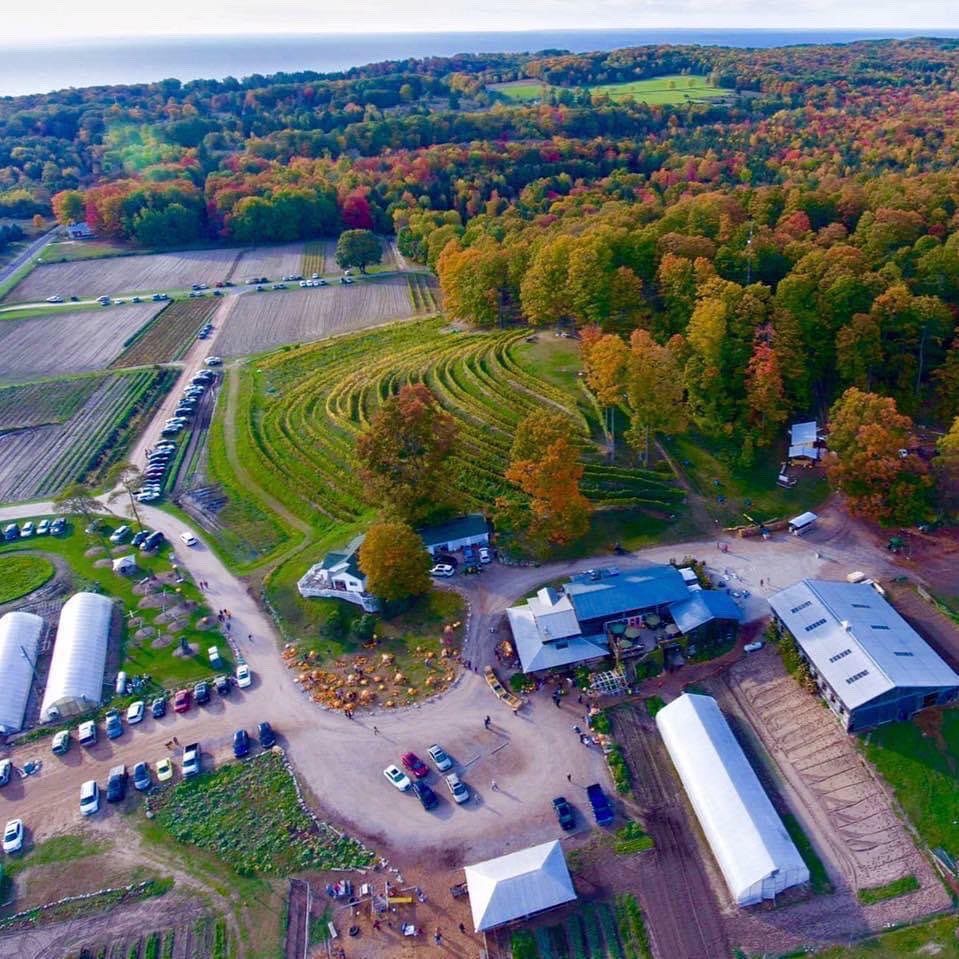Hiring Head Chef -Salaried, year-round position, paid-time-off, 401K &amp; Bonus structure based on controlling prime costs &amp; sales numbers. Will run new pizza kitchen &amp; prep kitchen. Cafe has new equipment, stoves, walk in refrigerator/freezer. #nowhiring #headchef #farmtotable