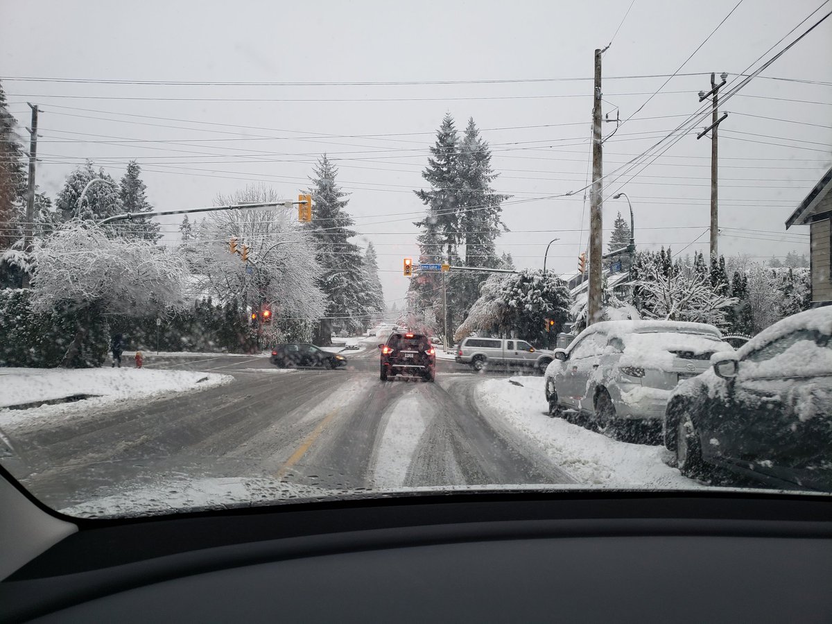 WillWooki's tweet photo. First day working for a #bitcoin mining company. #BTC
#첫출근 #첫눈 #firstdayofwork #firstdayofsnow https://t.co/t1nyq5InXT