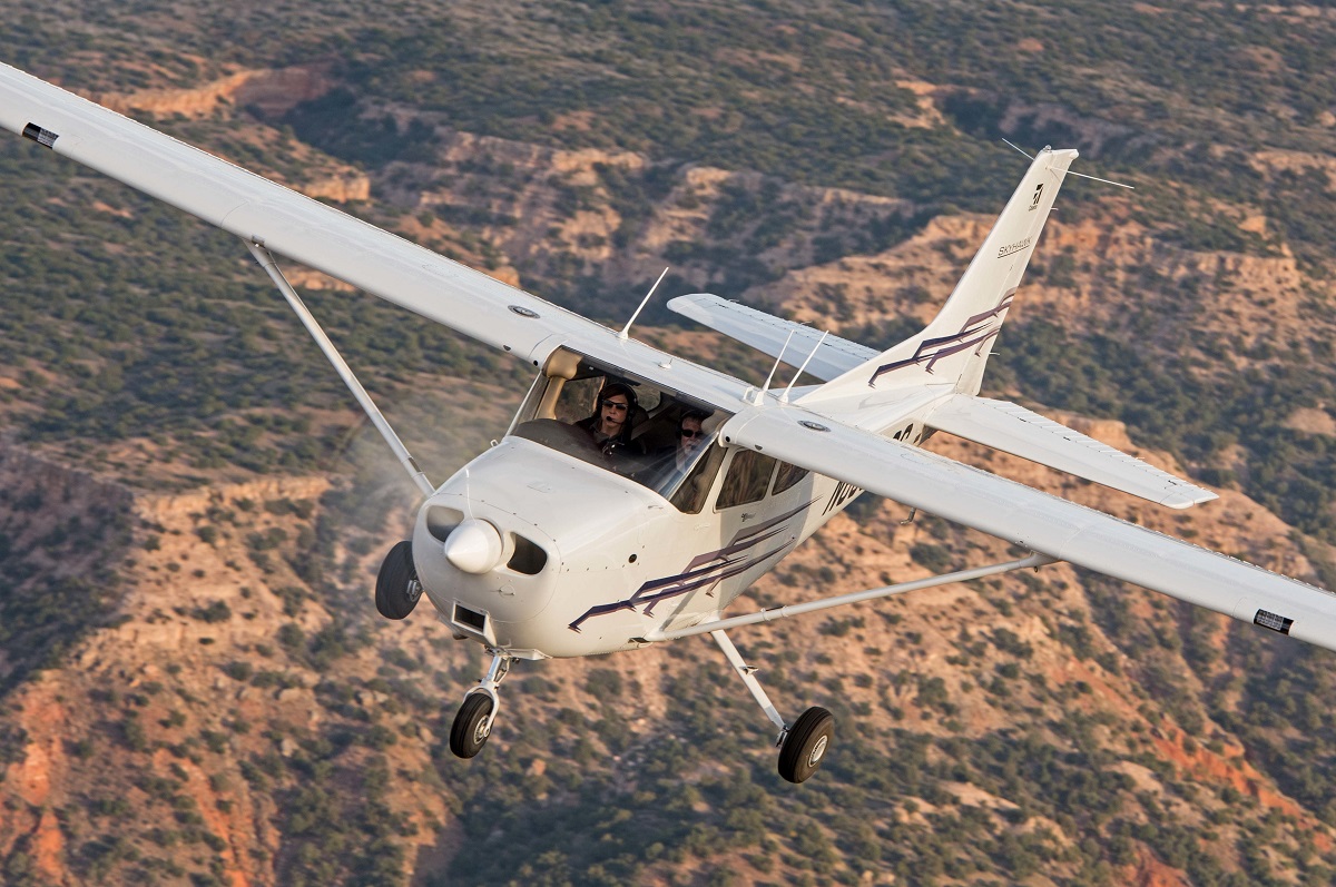 Cessna Adventure From Top To Bottom Cessna Skyhawk Flycessna Aviation T Co Lzwg4e0ped Twitter Cessna Adventure From Top To Bottom Cessna Skyhawk Flycessna Aviation T Co Lzwg4e0ped Twitter