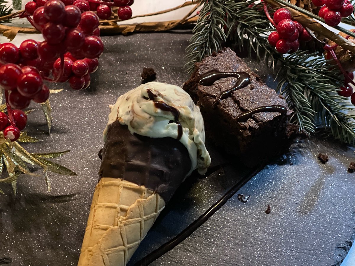 FallonesPizzas's tweet image. Vegan Mint with Dairy &amp;amp; Gluten Free Brownie Pieces!🍦🌱

Available now for Christmas delivery around Dundee area. 

fallonespizzas-and-gelato.ecwid.com 

#smallbusiness  #gelato #icecream  #gelatoartigianale #gelatoitaliano #gelati #gelatolovers #foodie #localbusiness