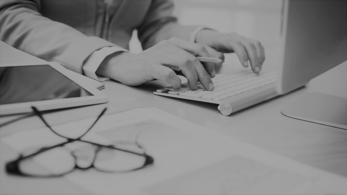 "الانضباط هو الجسر بين الأهداف وتحقيقها." جيم رون

الانضباط الذاتي هو ضبط النفس، وعدم الاستسلام لأي...