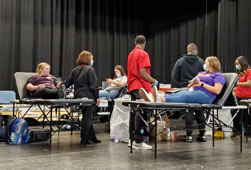 Way to go Mariners! We exceeded our collection goals and had more 1st time donors than our last blood drive!
Thank you to Ms. White, the Red Cross and our volunteers for their time and hard work to make this a success! #marinerfamily #marinersgiveback #marinerpride #blooddrive