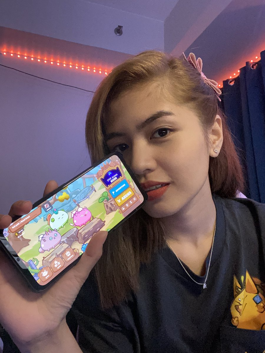hezelya's tweet photo. Pag naka ROG phone matic crit axie nyo 😌😇 https://t.co/iuxovA15b0