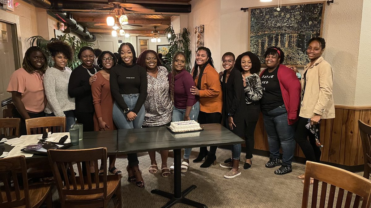 FFW_UNT's tweet photo. Wow! Our graduation dinner last night was awesome. We got to share memories and well wishes to our amazing grads while enjoying a great from greenhouse restaurant. Swipe to see more >>>> 

.
.
.
.
#graduationdinner #faithfilledwomenofchrist #classof2021 https://t.co/NoaYtjJ1vs