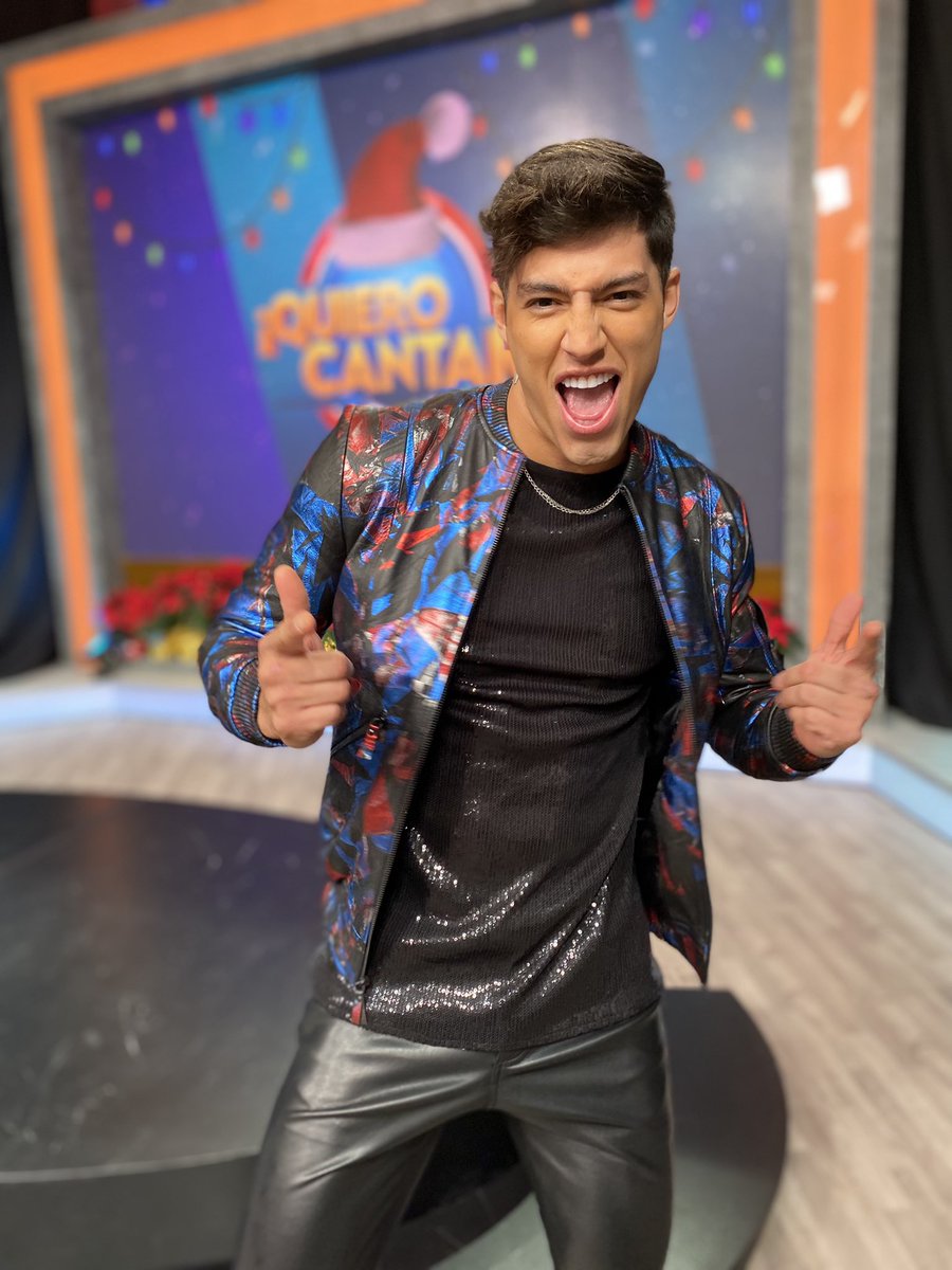 ¡Si quieres que Robbie Mora sea finalista de “Quiero Cantar”, califícalo en la aplicación TV AZTECA EN VIVO!
🙌🏻🎉🕺🏻🎤📺 #VocesYFigurasQuieroCantar