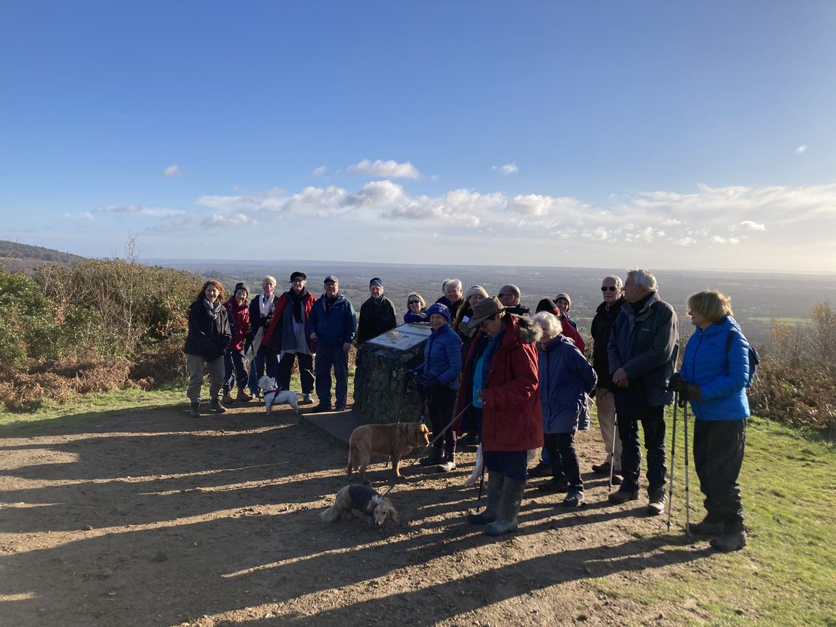 SurreyHillsSoc's tweet photo. Hilltop views on Saturday at 857ft summit of Holmbury Hill, joined by cyclists, horseriders & other walkers all out catching December sun โ๏ธBack down to Belmont school for warming festive treats @HolmburyStMary #wintersun #surreyhills #gloriousviews https://t.co/otKr5YNCm3