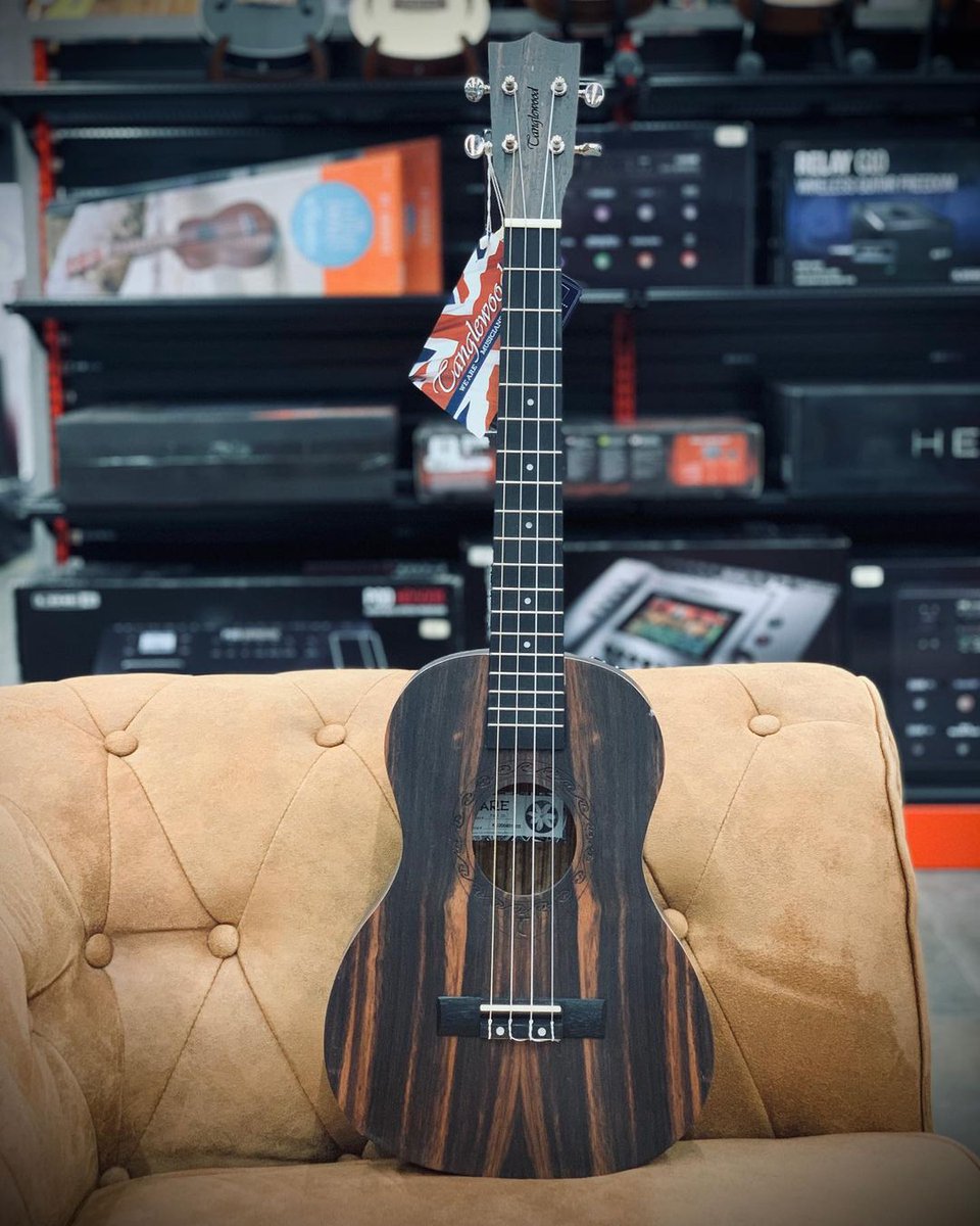 TANGLEWOODUK's tweet photo. Check out the awesome grain on this Tiare uke! 

It's a beauty! 

📸 musicalpanchito https://t.co/o65KJoeGCT