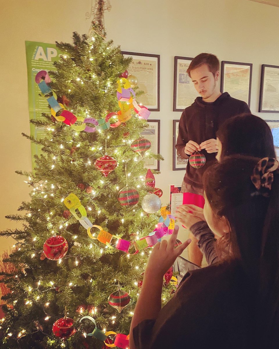 Yearbook elves 🎄🎅🏻