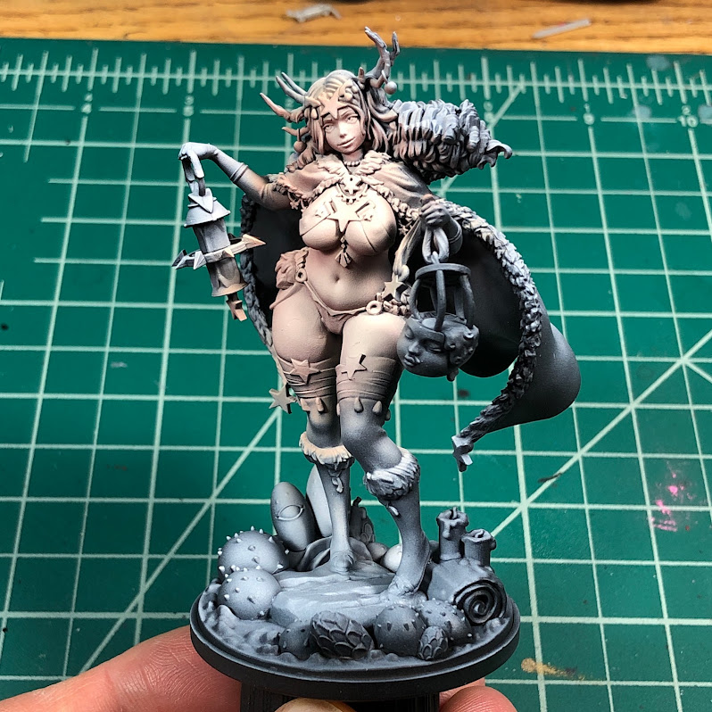 tex_red's tweet photo. Started on Winter Solstice Lucy for the holidays coming up. I was putting this one off as some of the details were... detailed. I'm pretty happy with the model now.
#kingdomdeathmonster #kingdomdeath #miniaturepainting #miniatures #tabletopgames #boardgames #pinup #wip #truewip https://t.co/eBX92MONJ5