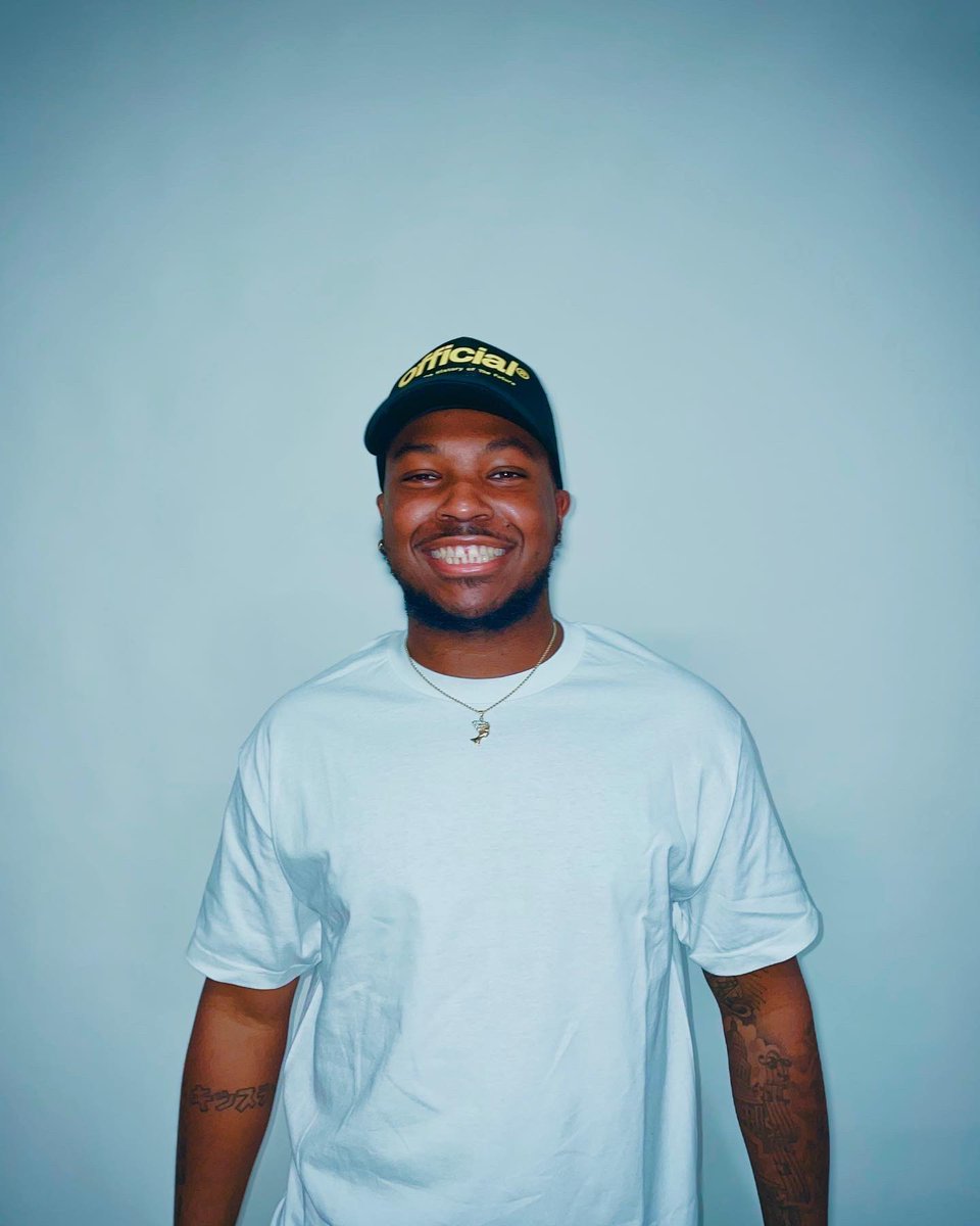 Official Crown of Laurel tweet media