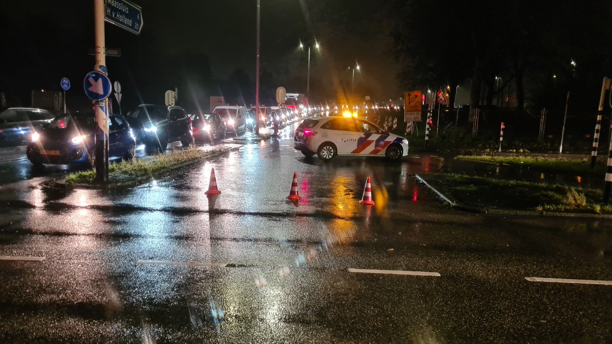 Chaos omgeving #vlaardingen ivm #aanrijding op #a20, #verkeersinfarct, zie flashphoto.nl
