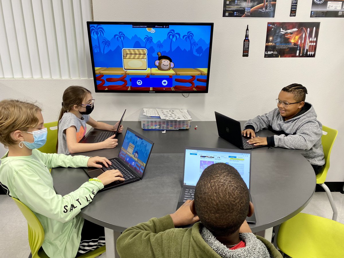 hamiltonengtech's tweet photo. Happy National Computer Science Week! Hamilton Innovators are joining students around the world by participating in #hourofcode. Students are putting their computer coding skills to the test to try and earn as many coding minutes as possible this week! #innovatorlife
#CSEdWeek https://t.co/rZW6D6xvvn