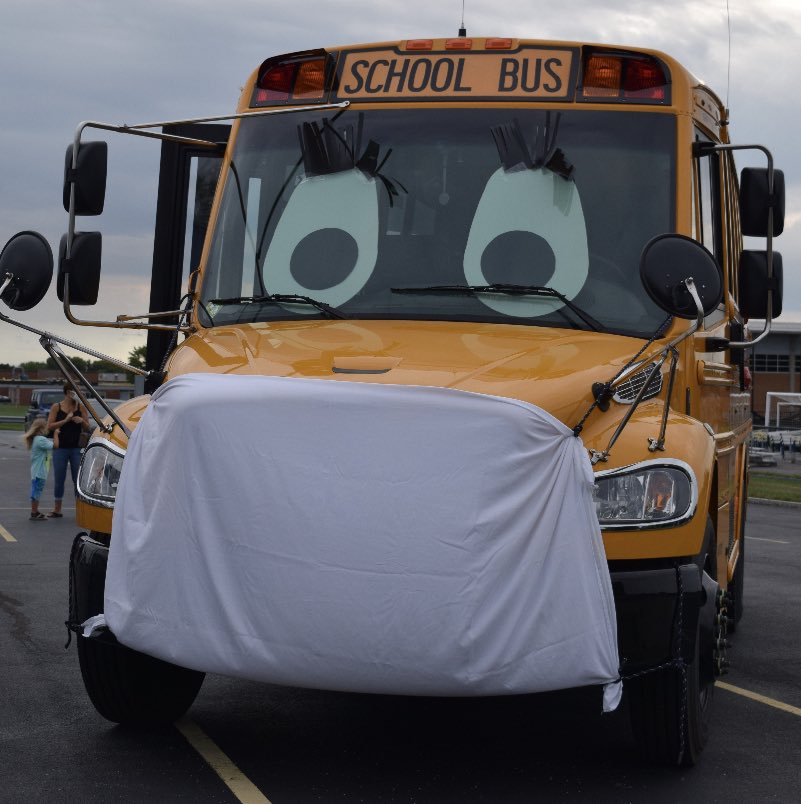 Don’t forget your mask as winter competitions begin. All spectators, student-athletes, officials and staff members must be masked while indoors for our games and meets. 

Looking forward to our competitions!

#GCPride.