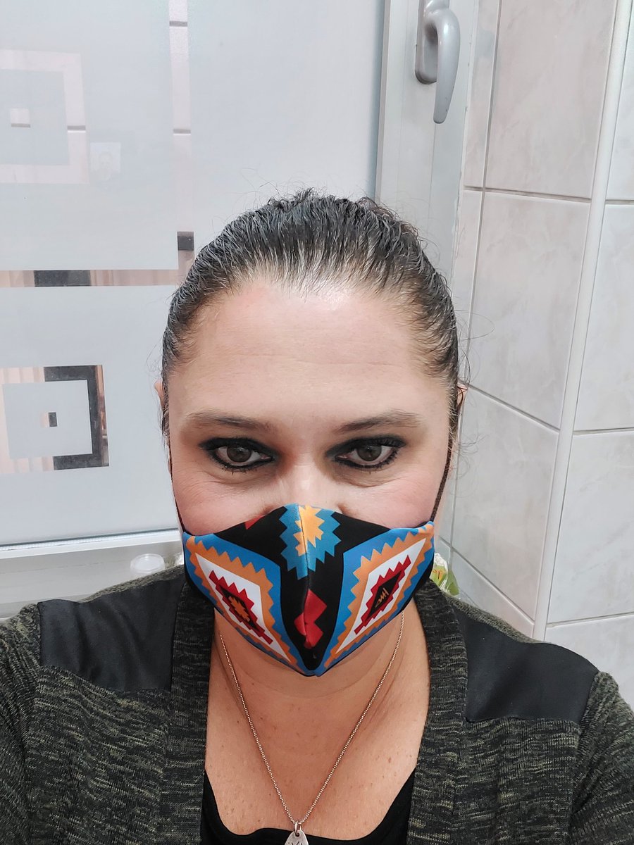 jasna_durakovic's tweet photo. #designermask #SkupštinaKS https://t.co/gkfXDcFZXe