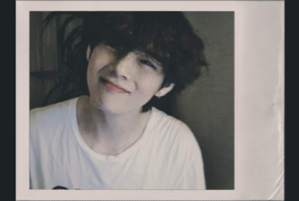 vvvxiaoo's tweet photo. мы на свидании ^ ^
— #ARMYSelcaDay https://t.co/K0dpDg8Ec7