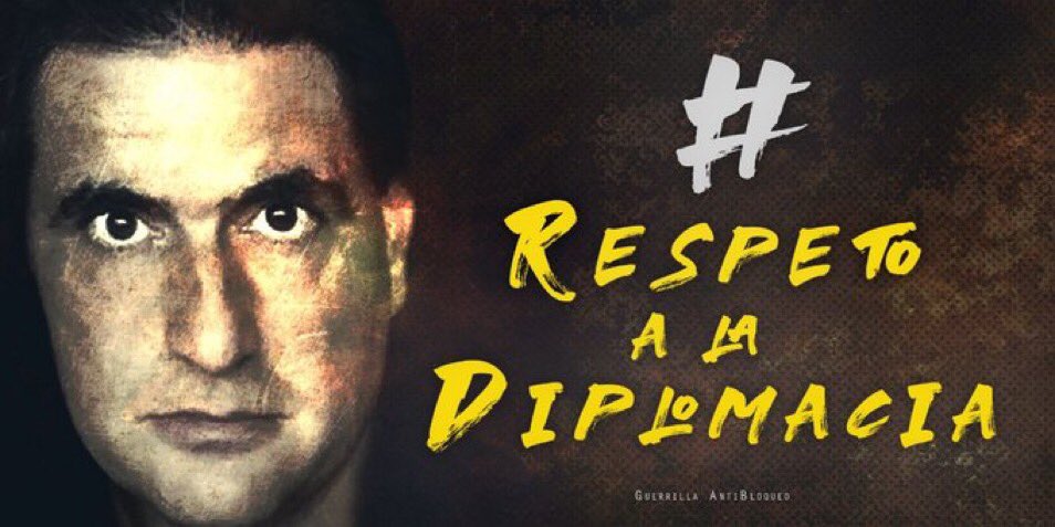 #TieneInmunidadDiplomatica 

The arbitrary trial against the Venezuelan diplomat Alex Saab was suspended due to the ongoing appeal on his diplomatic status filed since April of this year. 

<a href="/NicolasMaduro/">Nicolás Maduro</a> <a href="/POTUS/">President Donald J. Trump</a> 
@gianlucarampoll 

Cruz

Details 👇🏻👇🏻 

fusernews.com/decision-sobre…