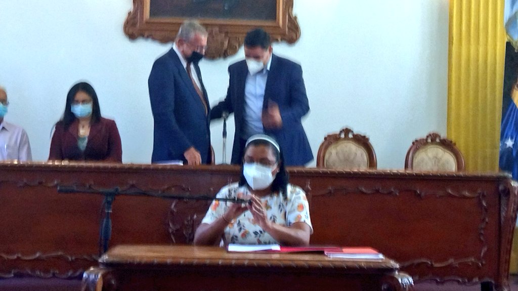 Carlos Pernía tweet media