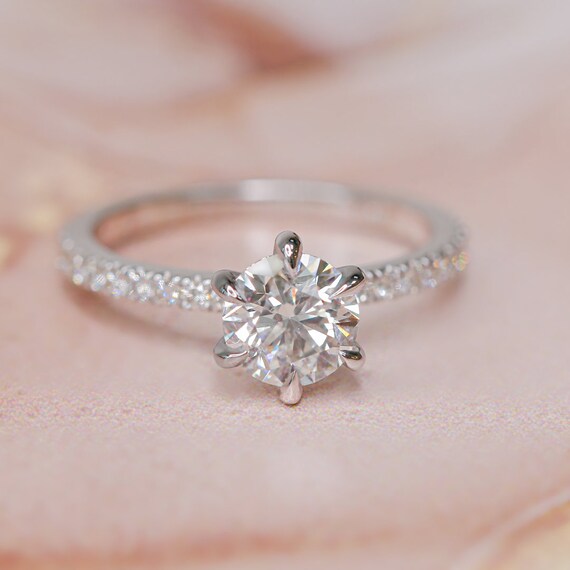 DianaRafaelHut's tweet photo. 1.25 Round Cut Diamond Engagement Ring, Round https://t.co/h4zODODjoG #jewelry #rings #engagementrings #rounddiamond #roundcutring @etsymktgtool https://t.co/Gh8f8AjQQq