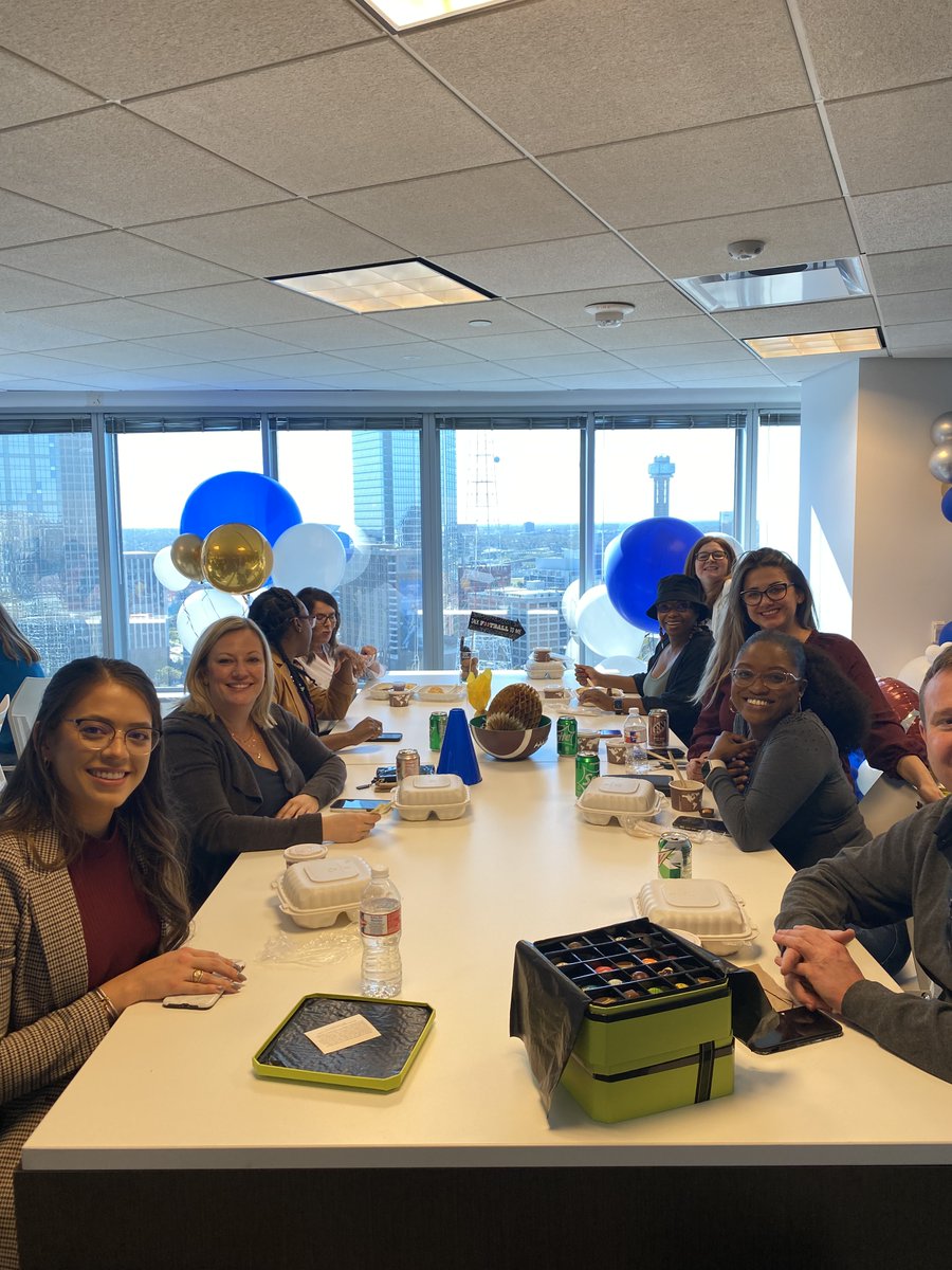 IntegrityMG's tweet image. Good food and amazing people, the Integrity team in Dallas has plenty of both! We’re thankful for this hardworking crew celebrating our latest tailgate party Activity Challenge. #IntegrityGameTime2021 #IntegrityFamily