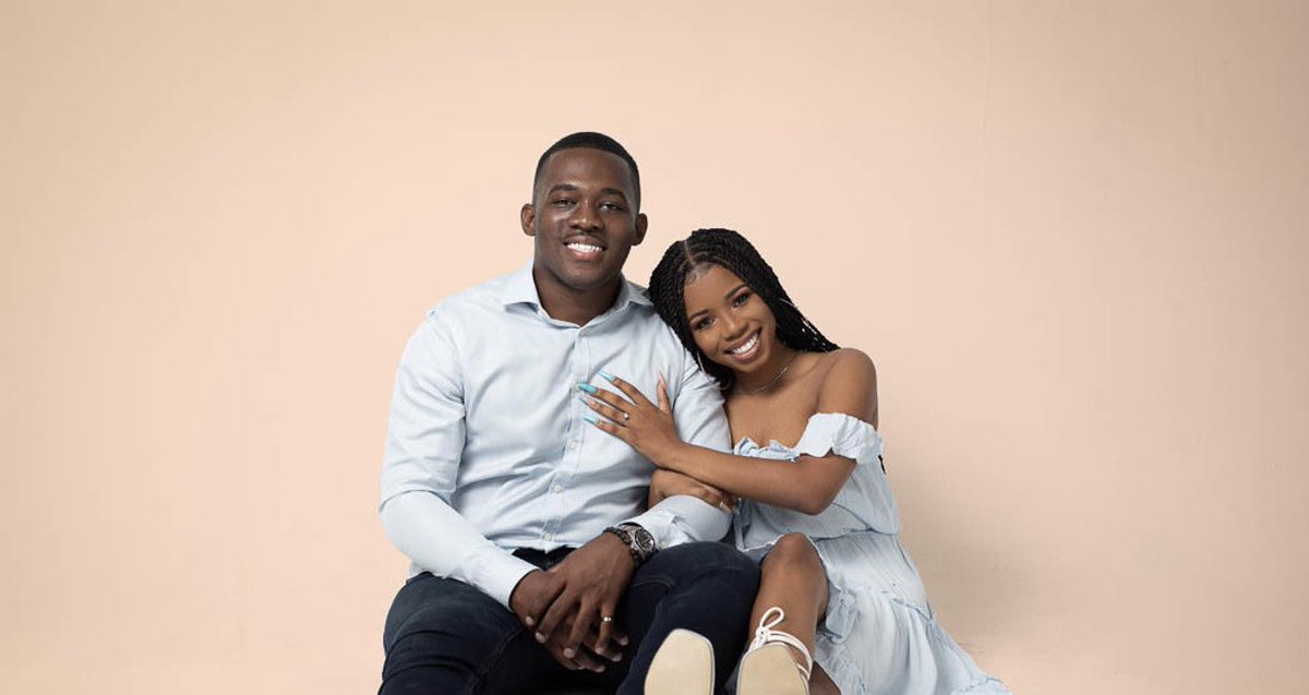 amira_niva's tweet photo. Guys guys I’m engaged!!!
 
To a man with a ‘J’ Name 
Used to go Wolmers 
Live a Portmore 

If thats not a Toxic Trifecta I don’t know wat is. 

Thats my boo thu https://t.co/rroHIydTOF