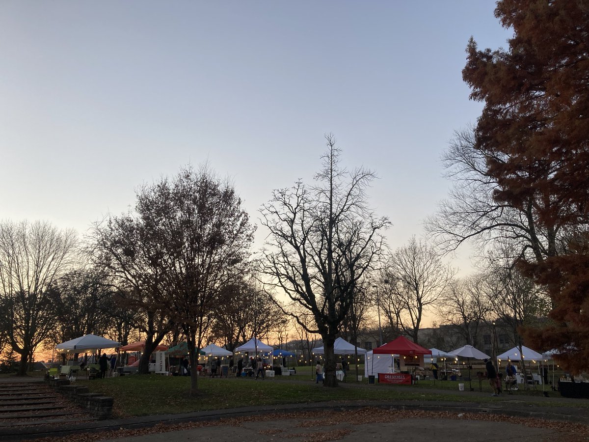 The Lawrenceville Farmers Market is tomorrow, Tuesday 12/7! 

For Wisdom Keepers Week, stop by to get information on the @LvilleUnited AdvantAGE Program. 

You can also pick up this season's Lawrenceville Rewards Card at the @lvpgh tent.

See you soon in the park!