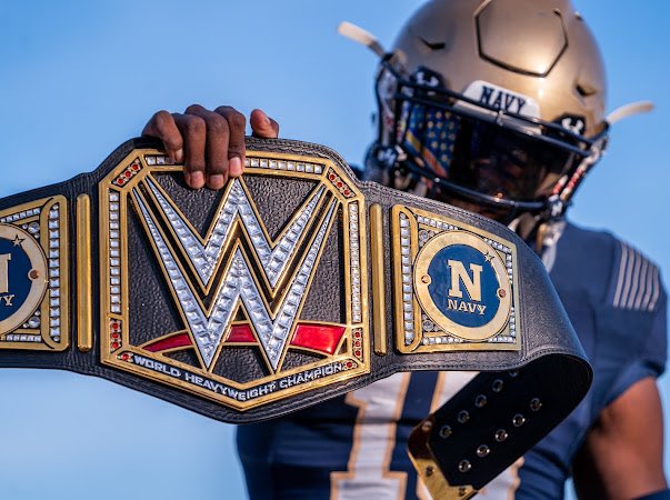 oceanway_chris's tweet photo. Great OV at @NavyFB, it was a wonderful experience 🔵⚪️⚓️ @NavyFBRecruits @NAVYCoachKen @CoachIvinJasper @JMacDonald_Navy @USNavy https://t.co/KDMctZHFUn