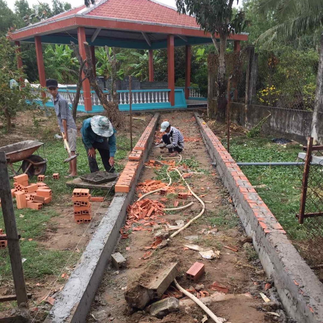 MyPrivateProf's tweet photo. At MPP, we love sharing how our team has chosen to give back because we care about making a positive impact 🌎

Our team member, Cassidy, has an amazing story to tell: alongside her family, they went back to their hometown in Vietnam and built shelters for the less fortunate. https://t.co/H8q9ztVxNT