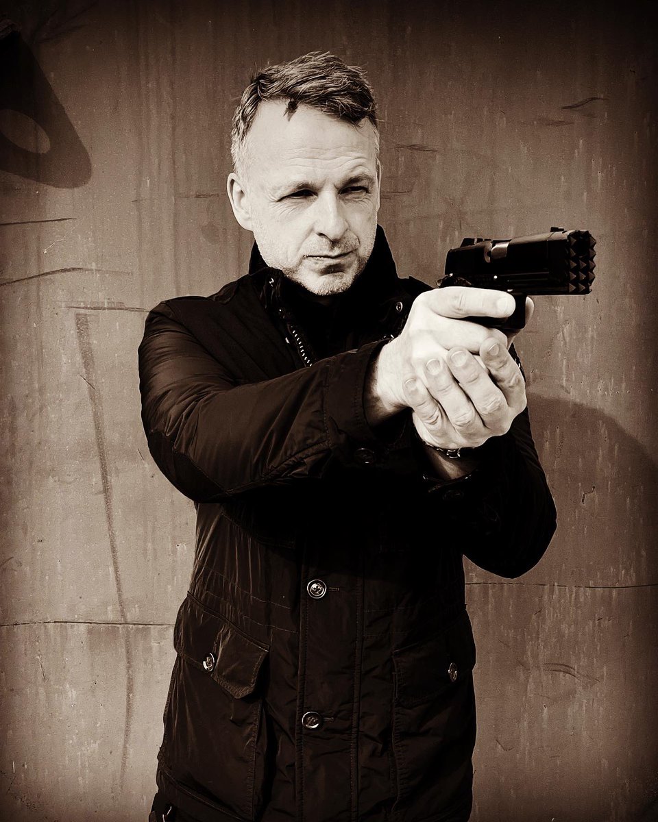 White Crow tweet media