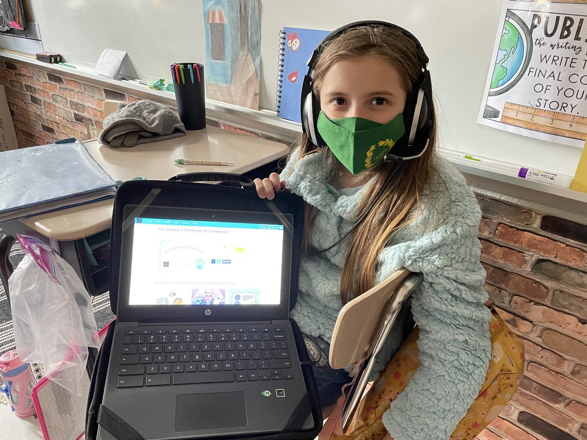 SparrowRoadInt1's tweet image. Kicking off Computer Science Week with the Hour of Code in Library class with Mrs. Lee! @cpschoolsva @CPSforCS @codeorg #CPShourofcode