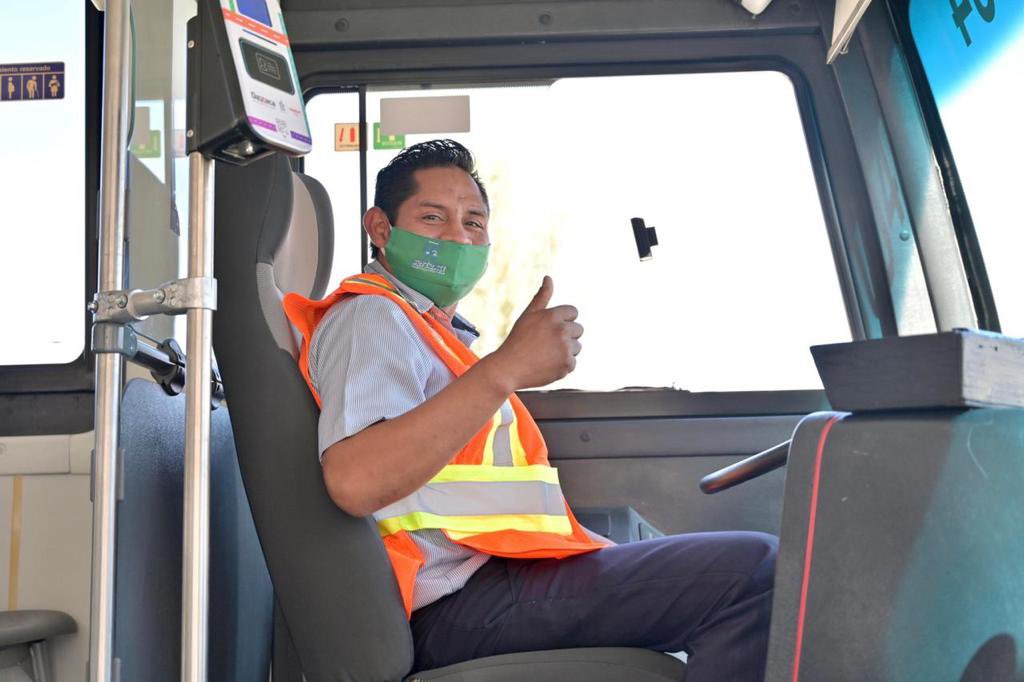 CitybusOaxaca's tweet photo. Seguimos transformando el servicio de transporte público en #Oaxaca hoy dimos inicio a la segunda ruta Col. Monte Albán - Santa Cruz Amilpas @alejandromurat @FMartinezNeri @PABIC_GobOax @GalvanMorteo @alexolgatweet @SEMOVI_GobOax https://t.co/PliRRlb8cK
