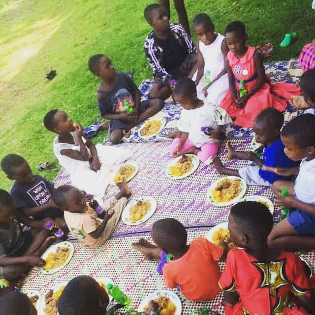 Few days left for Christmas to be here. Christmas tropical orphans and homeless kids is like a thanks giving in the USA because we come together and eat together, tell stories, watch a Christmas movies. Your support will mean a lot.🌹🌹