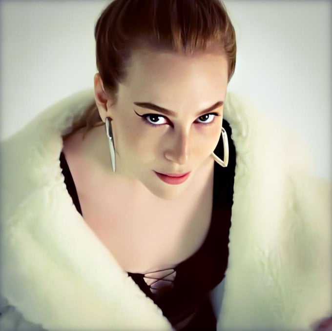 jvlahov1's tweet photo. #ElcinSangu https://t.co/DaUZq7G2oq