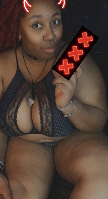 ChloëxChanel - PPV video with my new toy up on my OF!! Link in my bio 💋😉 #bbw #bbwebony #bbwbelly #bbwgoth #ssbbw #ssbbwonlyfans #SSBBWbelly #ssbbwmodel #plussize #plussizelingerie #plussizewomen #lingerie #plussizemodel #goth #alt #ebony #ebonyfans #ebonybbw #fetish #kink #belly #onlyfans https://t.co/rdgasMH8sg