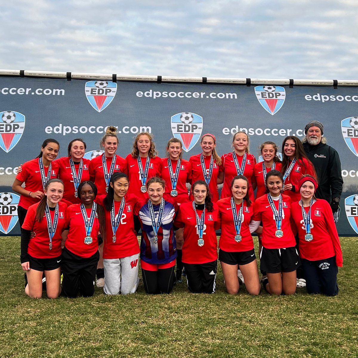 JerseyKnightsSC's tweet photo. Congratulations to our 2004G White Knights on going undefeated this weekend at the EDP Winter Classic 🥇 https://t.co/qC5hyxCcug