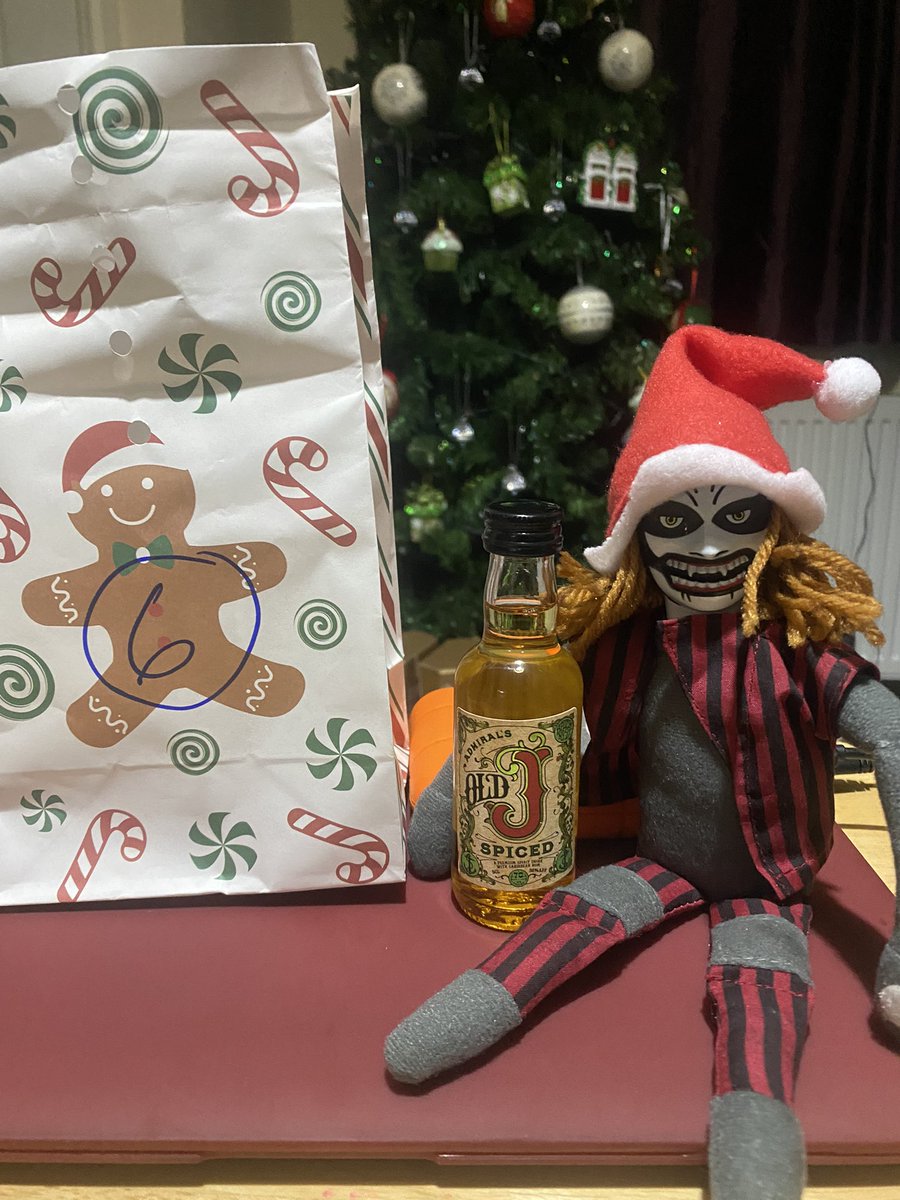 Day 6 of #bestadventcalendar #FiendOnTheScene <a href="/Windham6/">WYATT 6</a> #AdventCalendar #admiralsoldjspicedrum <a href="/oldjspicedrum/">Old J Spiced Rum</a>
