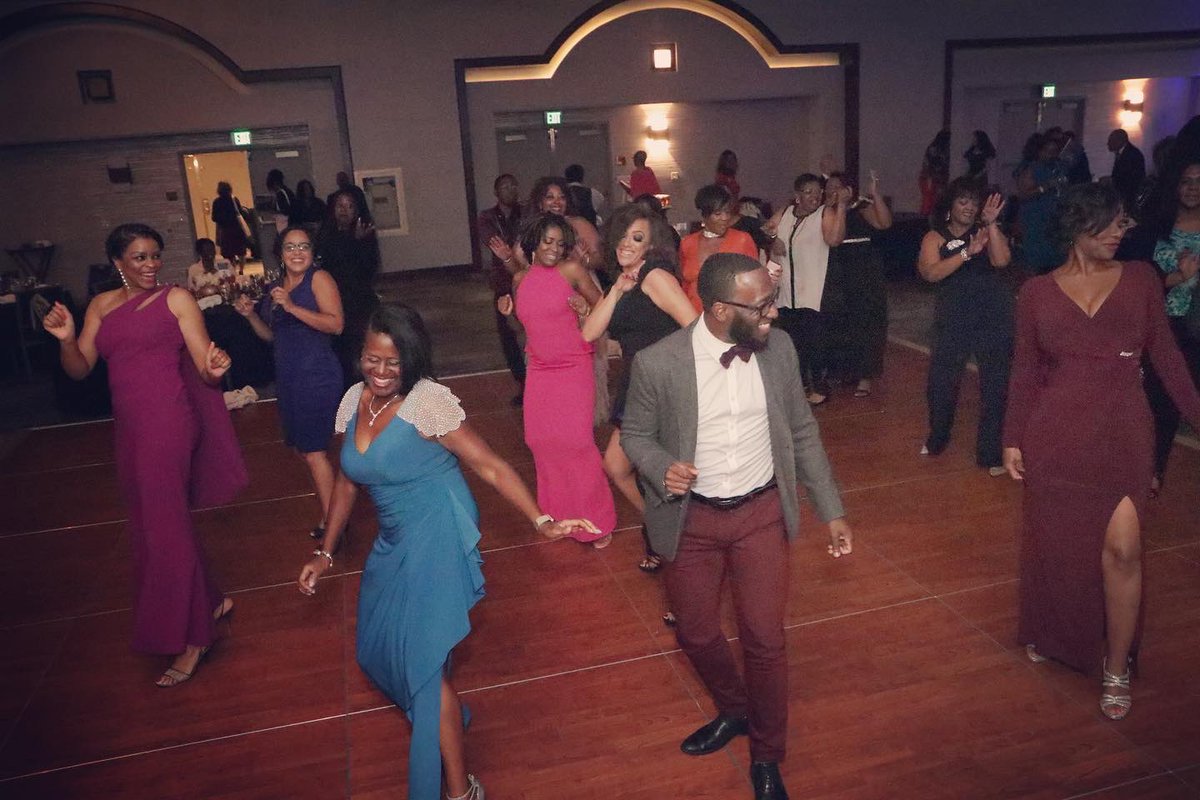 LABlackMBA's tweet photo. Have you purchased your tickets for the holiday party this Saturday? No tickets will be sold at the door and are expected to sell out. Hosted bar and appetizers are included with purchase. https://t.co/yG7fSudr4X https://t.co/mWlGdEYN7z